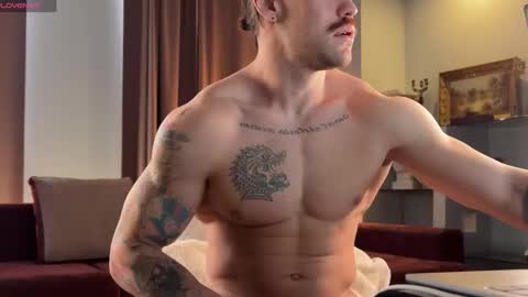 Karlos and Louis online show from February 4, 11:47 am