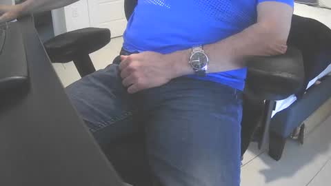 karlosmat54 online show from March 17, 7:19 pm