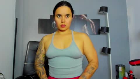   online show from March 5, 8:21 pm