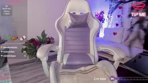  karol  online show from February 4, 5:45 pm