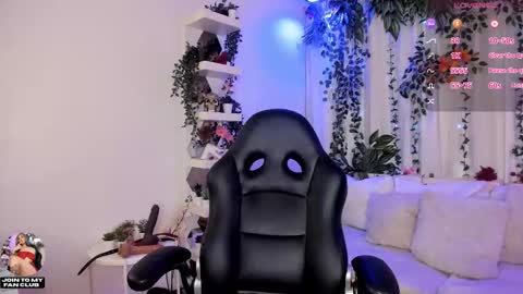  karol  online show from March 5, 1:42 pm