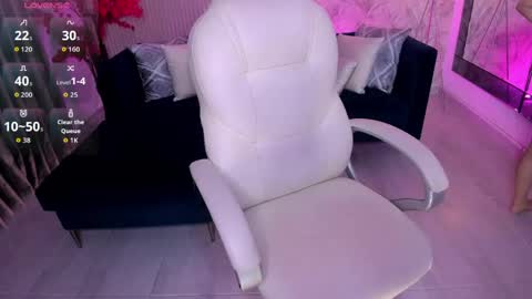 karol_priston online show from June 6, 7:36 am