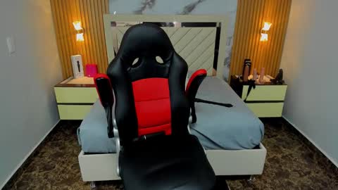 Karol and Luna online show from February 27, 8:34 pm