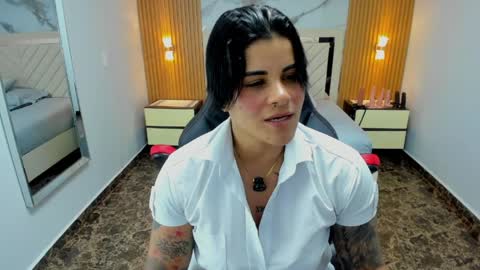 Karol and Luna online show from April 7, 7:38 pm