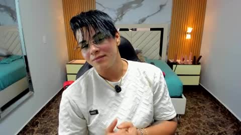 Karol and Luna online show from March 30, 7:47 pm