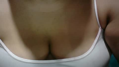 karolbb online show from March 9, 9:57 pm