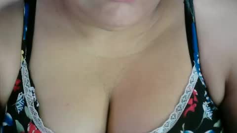 karolbb online show from February 24, 11:10 am