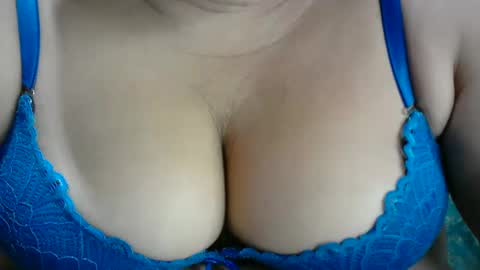 karolbb online show from February 14, 10:14 pm