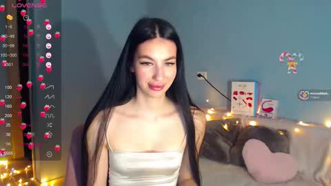 Kira online show from October 25, 2:45 am