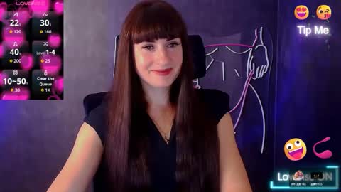 Caroline online show from September 26, 5:48 am