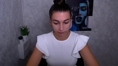 Karolina online show from September 12, 8:16 am