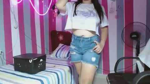 karoline_lov2 online show from October 2, 12:42 am