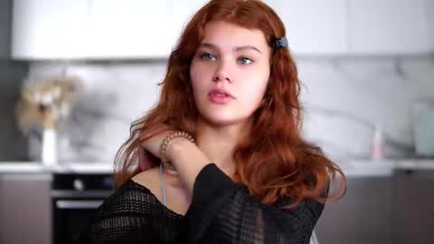 lina online show from November 24, 11:20 am