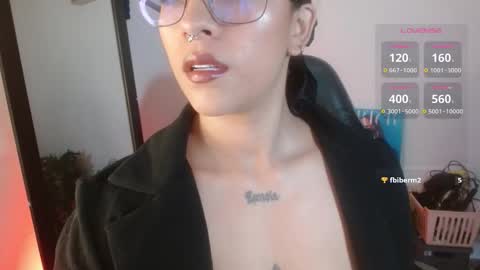 Caro online show from October 16, 2:17 pm