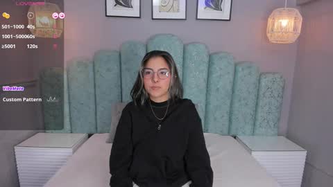 Karol Santos online show from March 6, 3:57 am