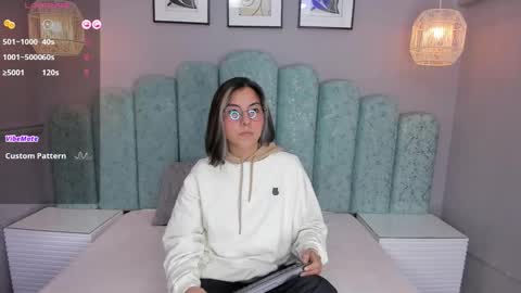 Karol Santos online show from February 25, 4:14 am