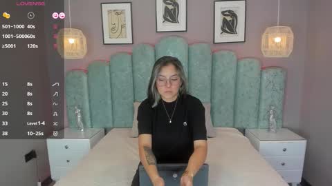 Karol Santos online show from October 2, 5:06 am