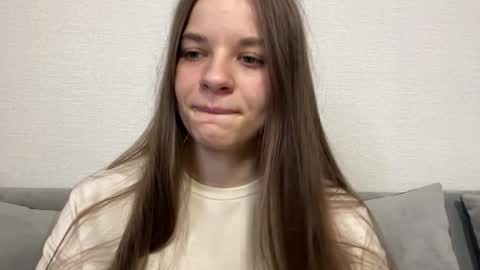 Lia online show from June 8, 3:57 pm
