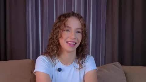 Emma online show from December 22, 1:40 pm