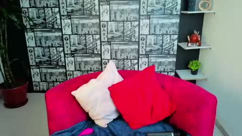 kassandra james online show from May 26, 1:17 pm
