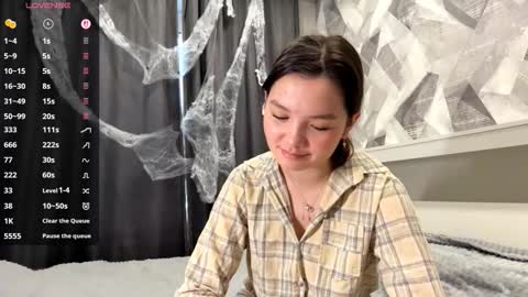 Kira online show from November 3, 9:43 am