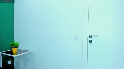 kat__cat online show from March 13, 3:32 am