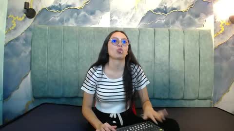 Katalina online show from April 12, 6:01 pm