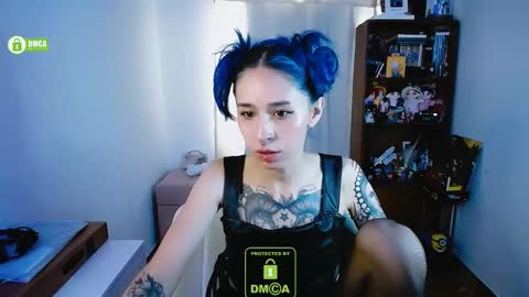 Snapshot of katara_a chatting on December 13, 4:49 pm Maca online show from December 13, 4:49 pm