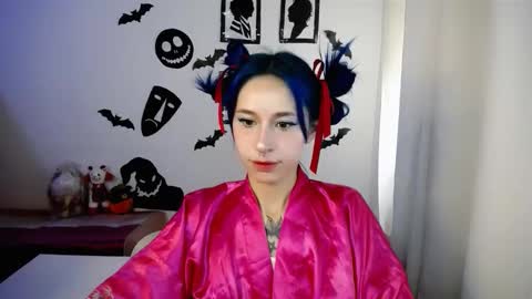 Snapshot of katara_a chatting on October 14, 3:04 pm Maca online show from October 14, 3:04 pm