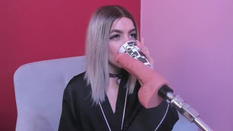 Kate  online show from October 9, 1:16 pm