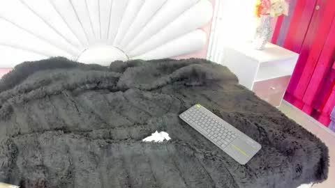 kate online show from February 10, 1:47 pm