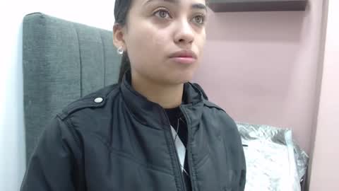 Kari online show from October 3, 1:19 pm