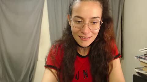 Snapshot of katehathor8 chatting on December 10, 4:02 am kate keith but here i prefer My Goddess independient model online show from December 10, 4:02 am