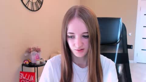 katekayer online show from October 19, 9:25 am