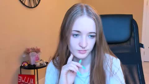 katekayer online show from October 18, 9:24 am