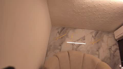 Im Katherine but call me Kate  online show from February 11, 11:58 am