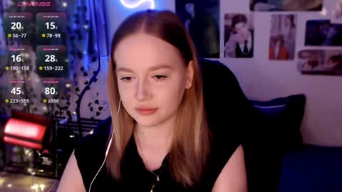 Lisa online show from December 5, 4:39 pm