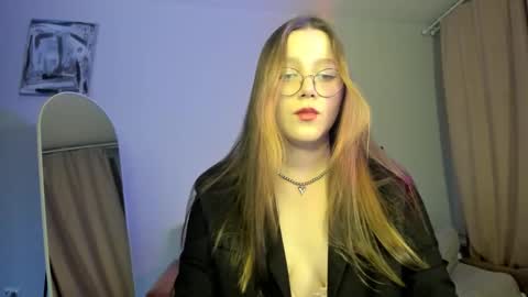 KATE online show from March 7, 10:10 pm