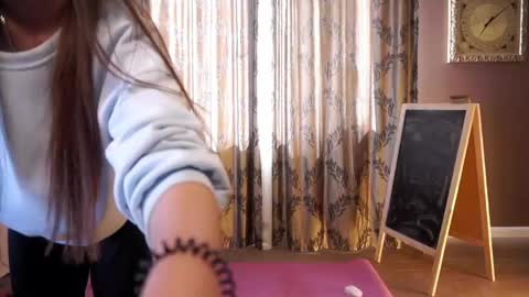 OLIVIA  online show from April 16, 6:46 am