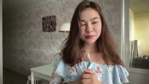 Elle online show from June 24, 10:00 am