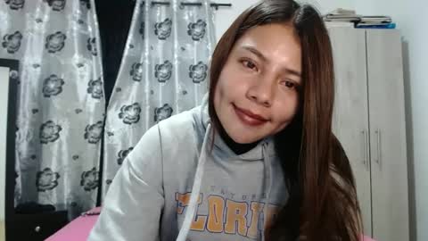 katherine_rodas2 online show from December 15, 8:36 pm