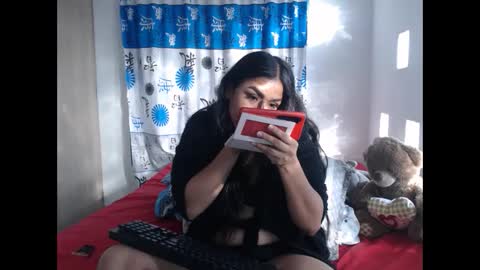  K A T H I E  online show from January 15, 12:25 pm