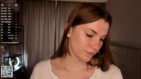 Lola online show from April 11, 7:45 am