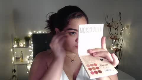 kathygonzalez_ online show from January 10, 12:15 pm