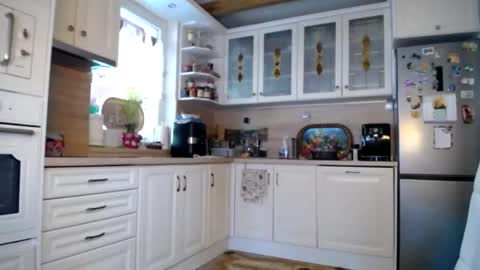 Kathy online show from April 11, 6:40 am