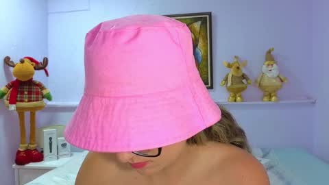 Khaterine online show from December 2, 12:36 pm