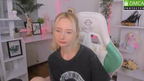 Katia  online show from October 23, 6:15 am