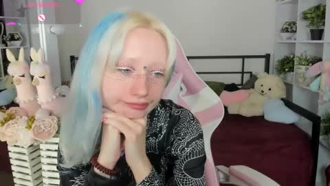 Katia  online show from April 22, 5:36 am