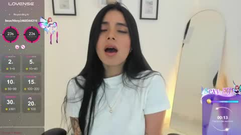 Katia  online show from May 6, 9:32 pm
