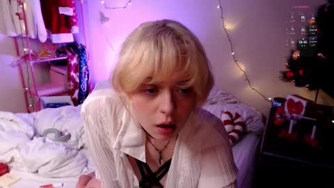 Katie Deville online show from January 11, 11:44 pm